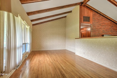 106 Davis Rd, Fall Branch, TN 37656 - photo 7