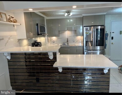 Radnor House unit 530, Bryn Mawr, PA 19010 - photo 2