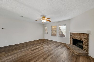 9200 Seven Oaks Ln, Denton, TX 76210 - photo 5