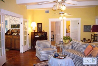 802 W San Antonio St, San Marcos, TX 78666 - photo 6