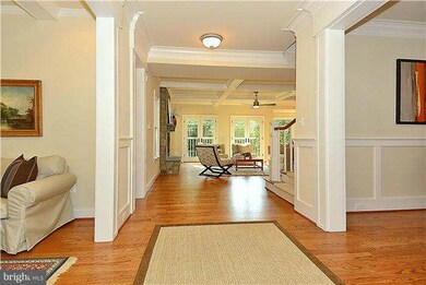 7612 Holiday Dr, Alexandria, VA 22308 - photo 4