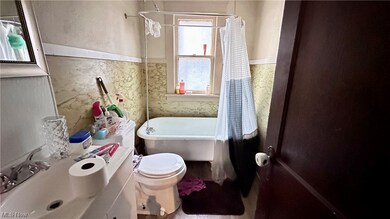 14408 Westropp Ave, Cleveland, OH 44110 - photo 7