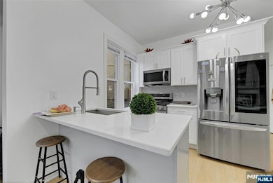 452 Avenue E unit 104, Bayonne, NJ 07002 - photo 6