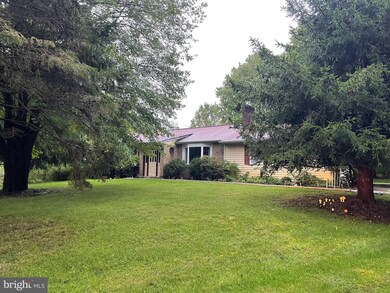 1126 Diamond St, Sellersville, PA 18960 - photo 3