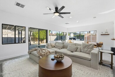 8614 E Jackrabbit Rd, Scottsdale, AZ 85250 - photo 4