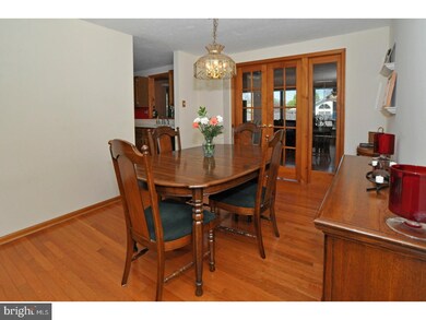 125 Penns Grant Dr, Morrisville, PA 19067 - photo 6