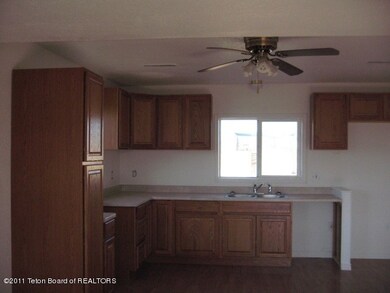 730 S Marx Ln, La Barge, WY 83123 - photo 2