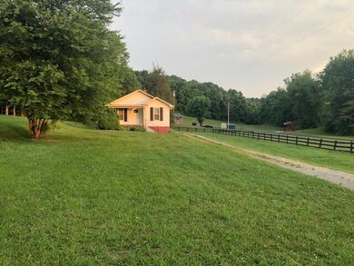 171 Woodlyn Rd, Johnson City, TN 37601 - photo 3