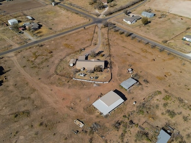 16064 N Sunflower Ave, Gardendale, TX 79758 - photo 3