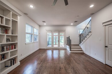 712 E 6th 1/2 St, Houston, TX 77007 - photo 7