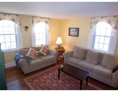 10 Prospect St unit 1, Marblehead, MA 01945 - photo 2