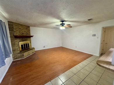 5809 Lalagray Ln, Haltom City, TX 76148 - photo 2