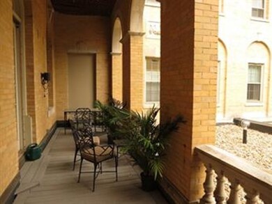 60E Glen Rd unit 106-1, Brookline, MA 02445 - photo 5