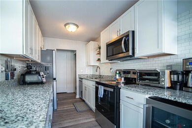 29 Bullocks Point Ave unit 3/5A, Riverside, RI 02915 - photo 2