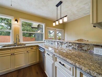 1705 Avenue D NE, Winter Haven, FL 33881 - photo 5