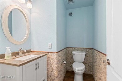04-Half Bath