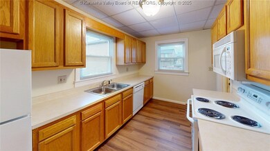 1320 E Pea Ridge Rd, Huntington, WV 25705 - photo 5