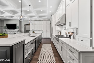 KITCHEN DETAIL