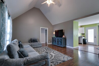 109 Irish Oaks Dr, Portland, TN 37148 - photo 3