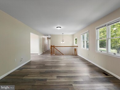 293 Crooked Run Rd, Front Royal, VA 22630 - photo 7