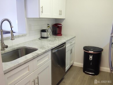 5307 Ravens Crest Dr, Plainsboro, NJ 08536 - photo 5