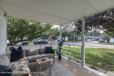 06-806BartonAve0017