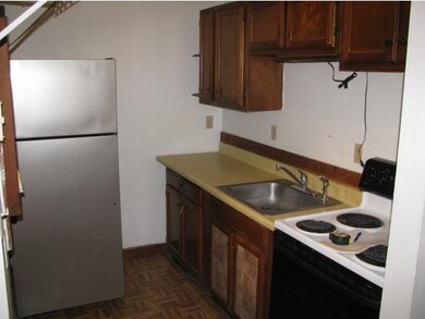 64-66 High Meadow Ln, Richmond, VT 05477 - photo 7