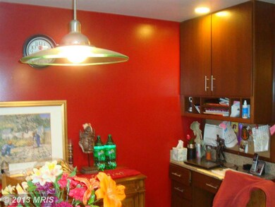 20514 Sterncroft Ct, Montgomery Village, MD 20886 - photo 4