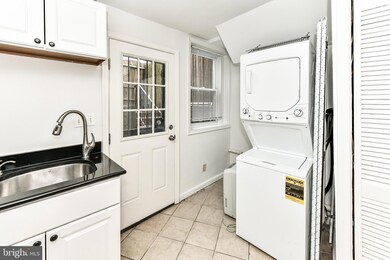 203 R St NW unit B, Washington, DC 20001 - photo 6