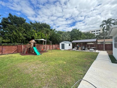 3807 Hayes St, Hollywood, FL 33021 - photo 3