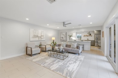 12326 Old Oaks Dr, Houston, TX 77024 - photo 4