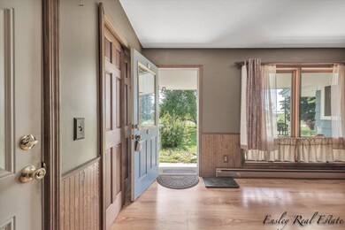06-15090-W-Stanton-Rd-WindowStill-Real-E