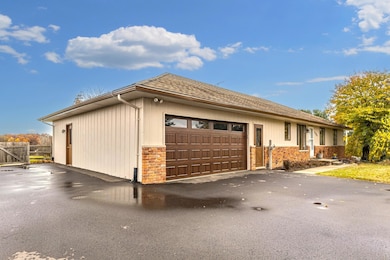 4930 Dexter Townhall Rd, Dexter, MI 48130 - photo 2