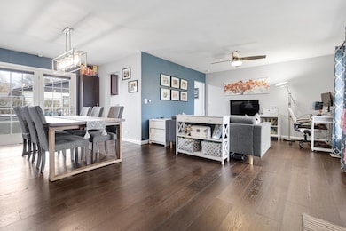 206 Yuma Ln, Carol Stream, IL 60188 - photo 5