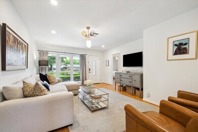 6319 Lindyann Ln, Houston, TX 77008 - photo 4