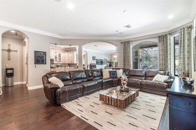 Living room 3