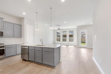 10726 Chinese Violet, Conroe, TX 77385 - photo 3