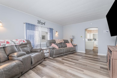 2989 Harrison St, Saginaw, MI 48604 - photo 3