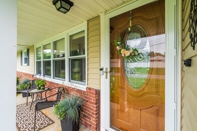 359 Caroline Dr, Bellingham, MA 02019 - photo 5