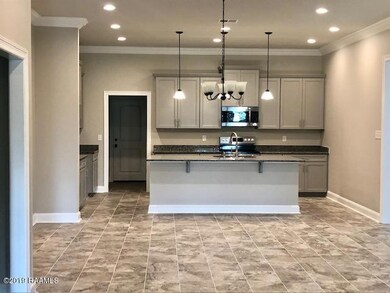 Lombardo III A - Gray Kitchen