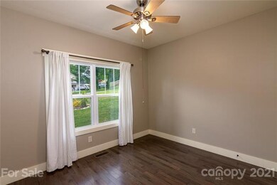 5 Forest Lake Dr, Asheville, NC 28803 - photo 7