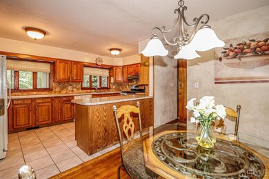 550 Blue Ridge Ave, Piscataway, NJ 08854 - photo 6