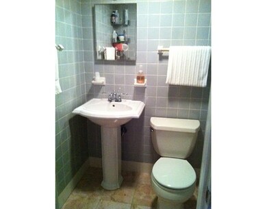 34 Kinross Rd unit 3, Brighton, MA 02135 - photo 7