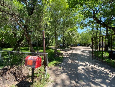 9302 Bauman Rd unit 1, Houston, TX 77022 - photo 4