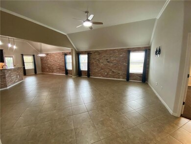 2009 Alyssas Dr, Manchaca, TX 78652 - photo 4