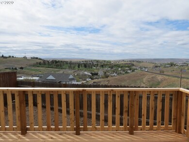 1120 SW Marshall Ave, Pendleton, OR 97801 - photo 5