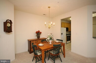 2503 Amber Orchard Ct W unit U204, Odenton, MD 21113 - photo 6