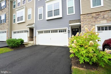 1069 Chapman Cir, Hatfield, PA 19440 - photo 2