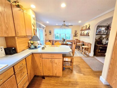 103 S 8th Ave E, Newton, IA 50208 - photo 5