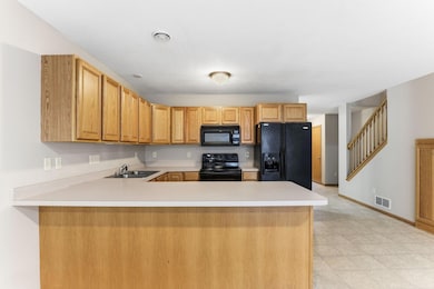 6372 13th St N, Saint Paul, MN 55128 - photo 5